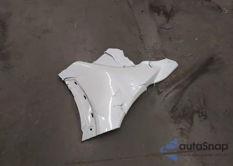 2024 Toyota Corolla Cross L z USA, uszkodzony, nr VIN 7MUAAAAG4RV101111